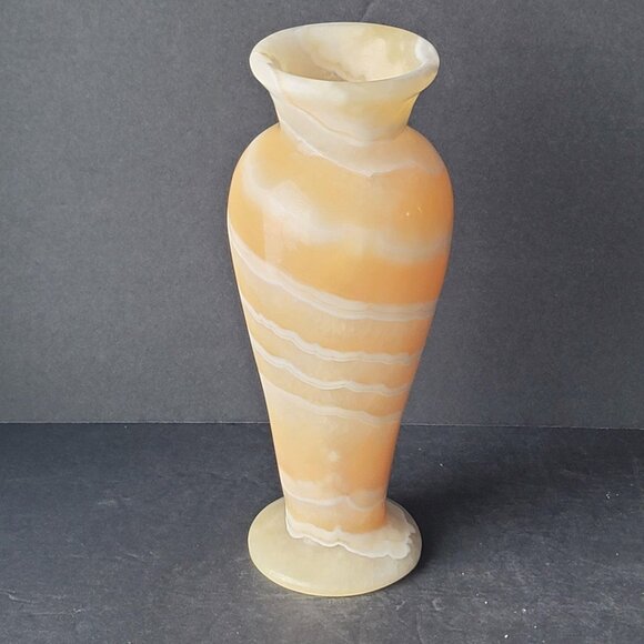 Vintage Alabaster Mexican Onyx Yellow Calcite Vase 9.75